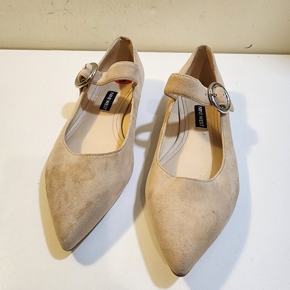 Nine West Chic Beige Mary Jane Leather Upper Flats with Buckle 6M - Picture 4 of 7